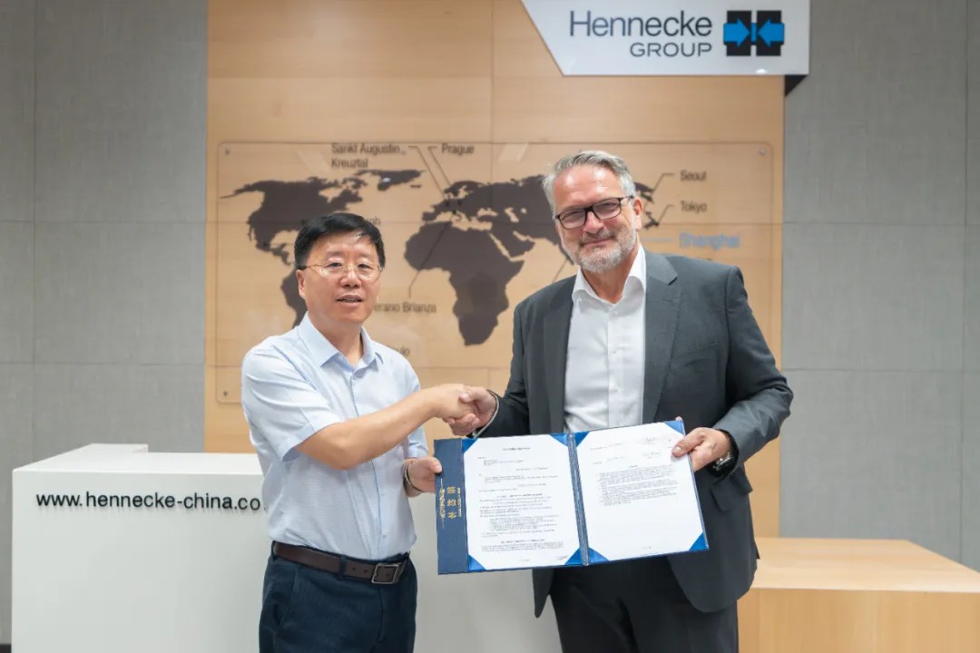 伊之密攜手亨內(nèi)基：解鎖“注塑+PUR”技術(shù)密碼，共拓行業(yè)無(wú)限可能